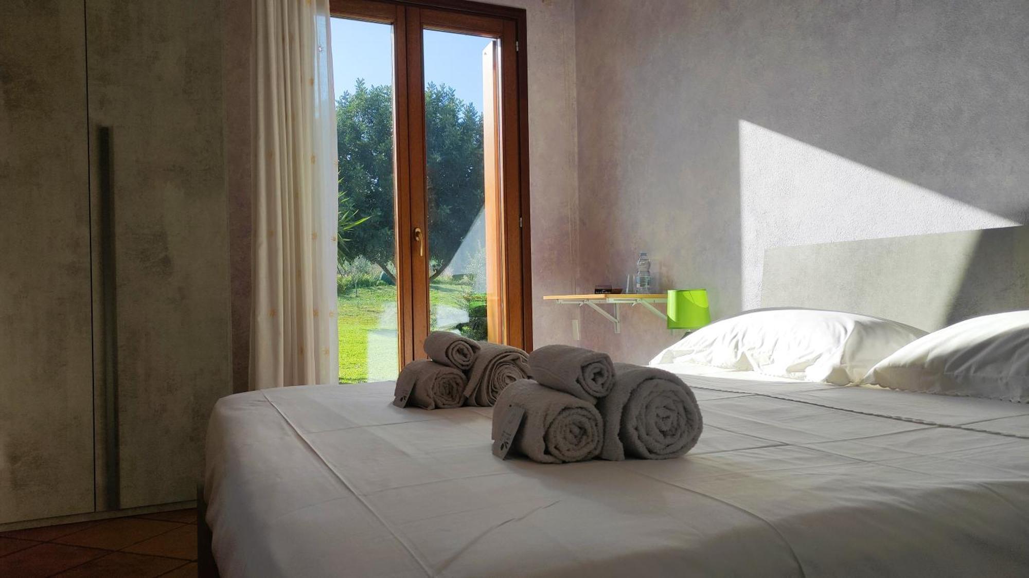 Bed and Breakfast Grotta Delle Fate Ossi Exteriér fotografie
